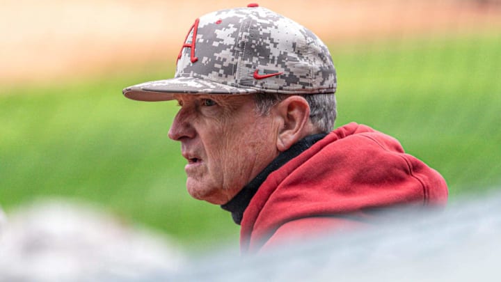 Razorbacks' coach Dave Van Horn at Swatter's Club