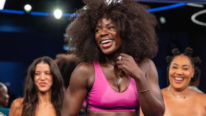 Tunde Oyeneyin Surprised in Live Class With News She's a 2026 SI Swimsuit Rookie