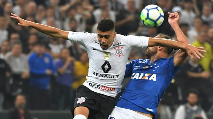 FBL-BRAZIL-CORINTHIANS-CRUZEIRO