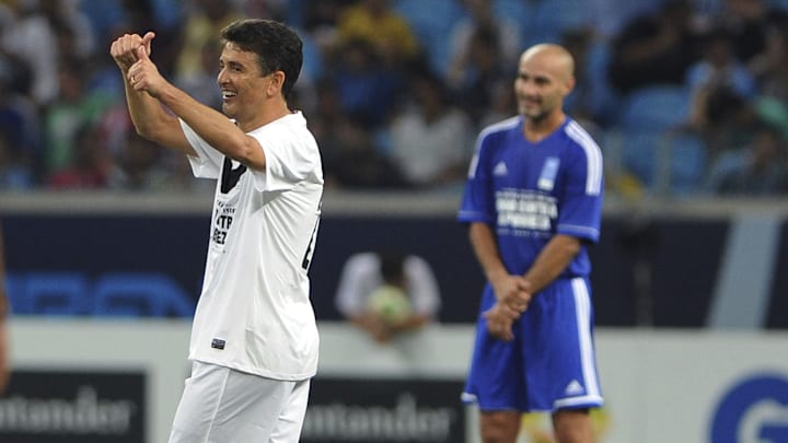 Ronaldo v Zidane - Match Against Poverty