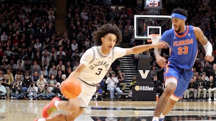 Vanderbilt Falls to Florida at Home