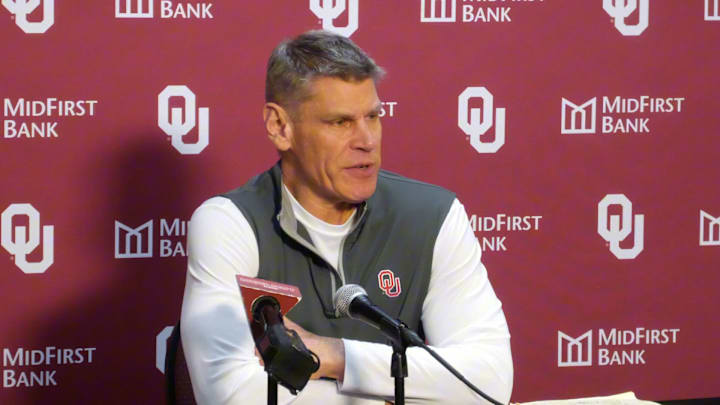 WATCH: Oklahoma HC Porter Moser, Players Ahead of Tennessee Game
