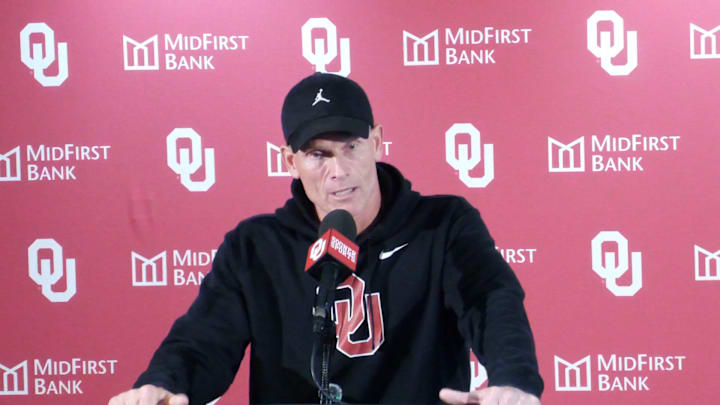 Watch Oklahoma Coach Brent Venables Preview Tennessee