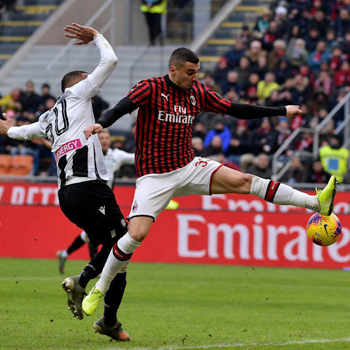 Rade Krunic kommt bei Milan häufig nur als Joker zum Zug