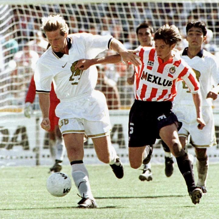 Bernd Schuster jugó en Pumas durante la temporada 1996-97