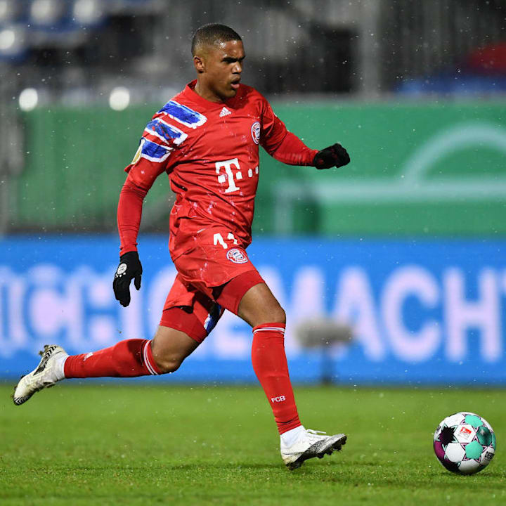 Douglas Costa