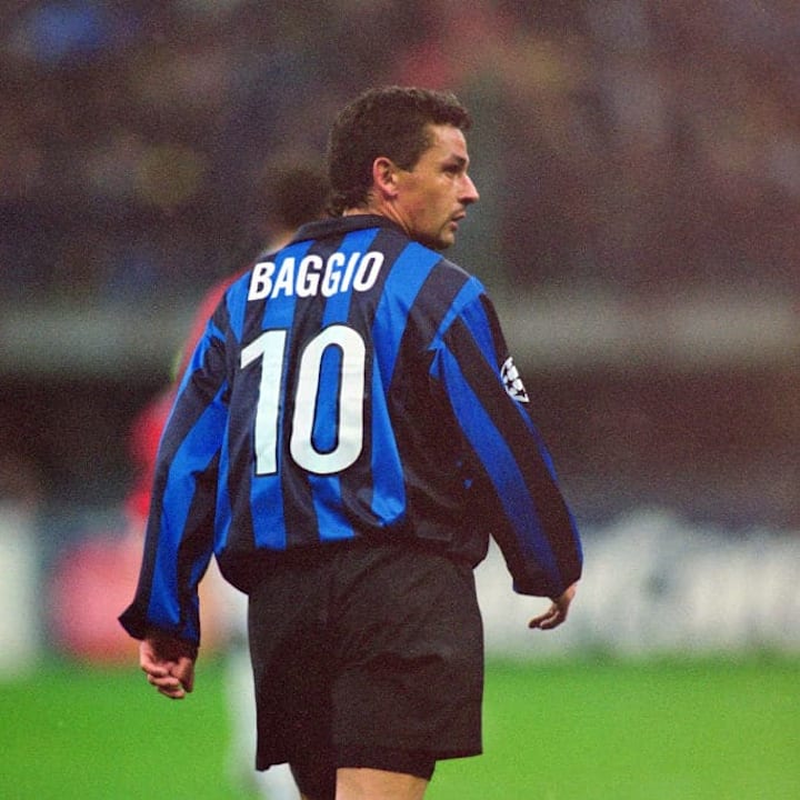 Roberto Baggio con la maglia dell'Inter