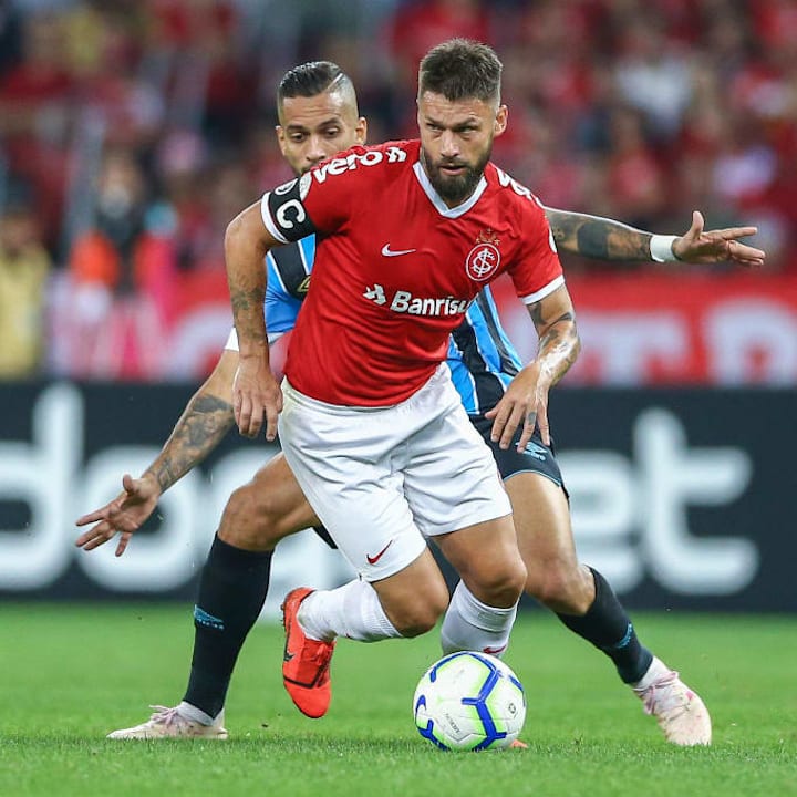 Internacional v Gremio - Brasileirao Series A 2019