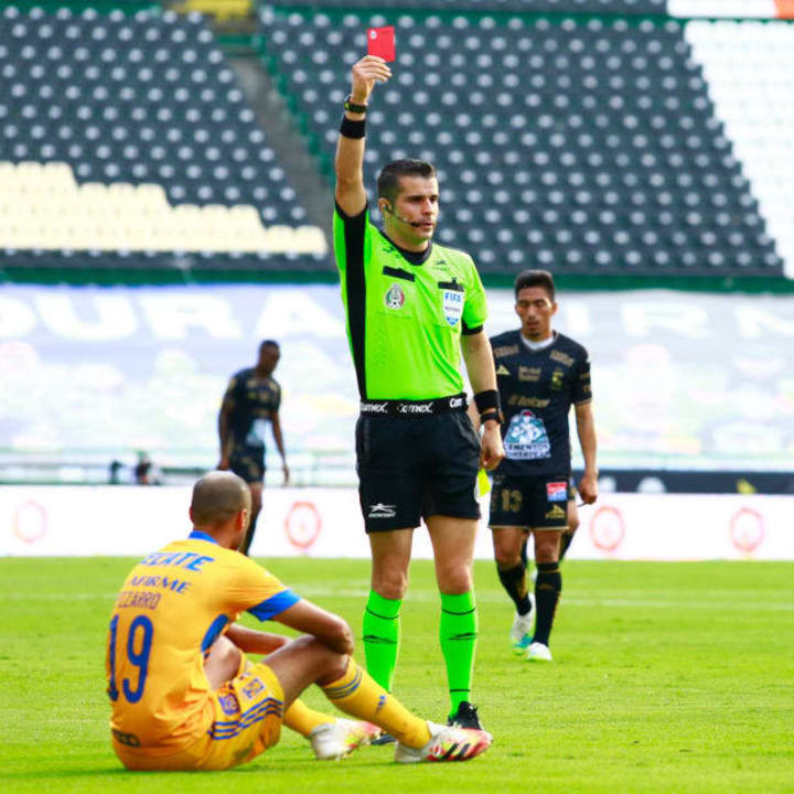 Leon v Tigres UANL - Torneo Guard1anes 2020 Liga MX