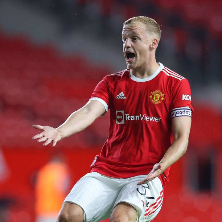 Man Utd news: Van de Beek undergoes dramatic physical change