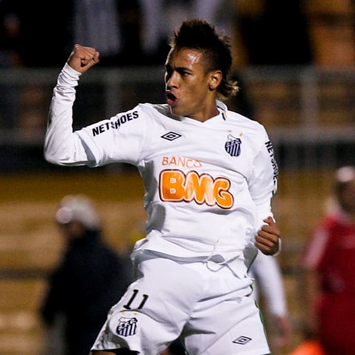 Santos v Once Caldas - Libertadores Cup 2011
