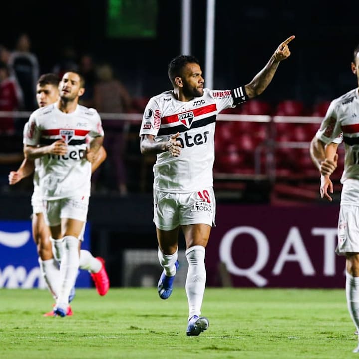 Sao Paulo v LDU - Copa CONMEBOL Libertadores 2020