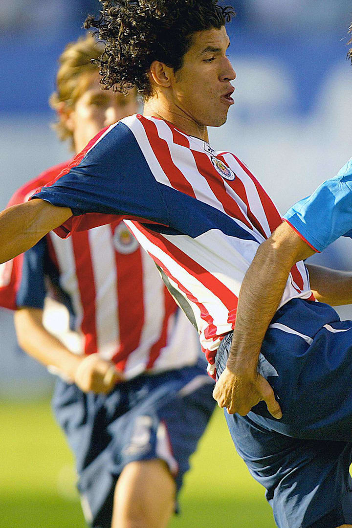 Cesar "Chelito" Delgado (D) de Cruz Azul