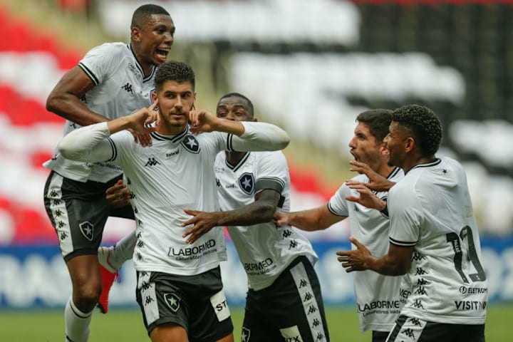 Pedro Raul, do Botafogo
