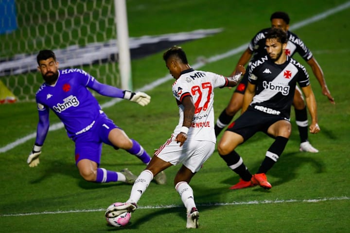 Flamengo e Vasco não estão no mesmo patamar há muito tempo.