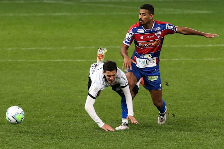 Fortaleza e Corinthians têm decisão antecipada do Brasileirão. 