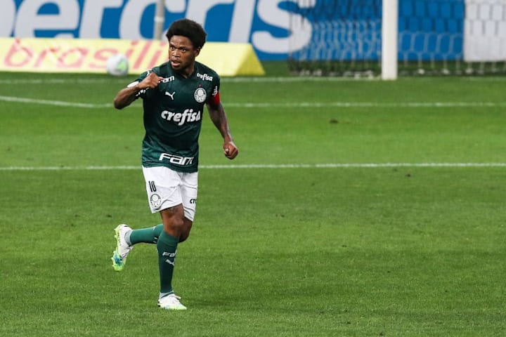 Luiz Adriano vive a expectativa de retornar à equipe palmeirense