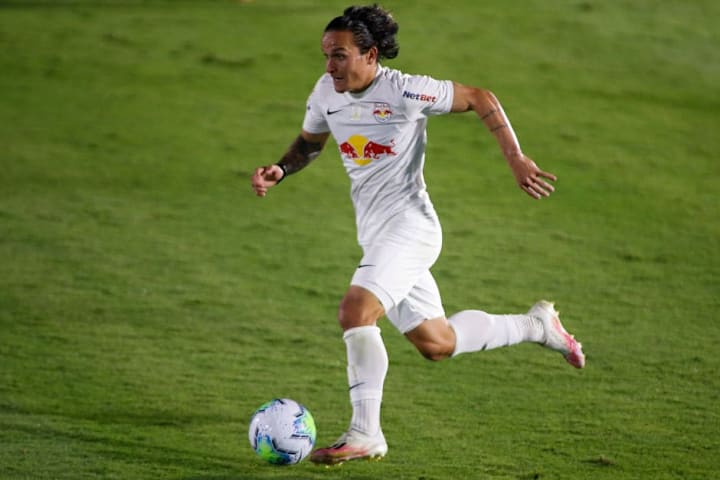 Artur é um dos principais nomes do Bragantino