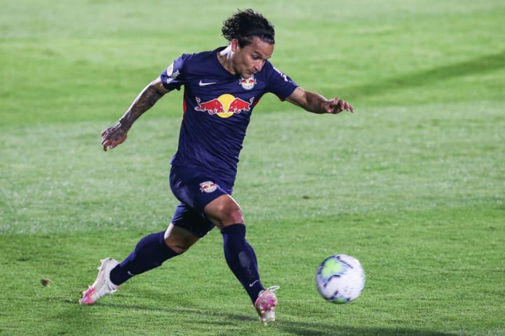 Artur Artur