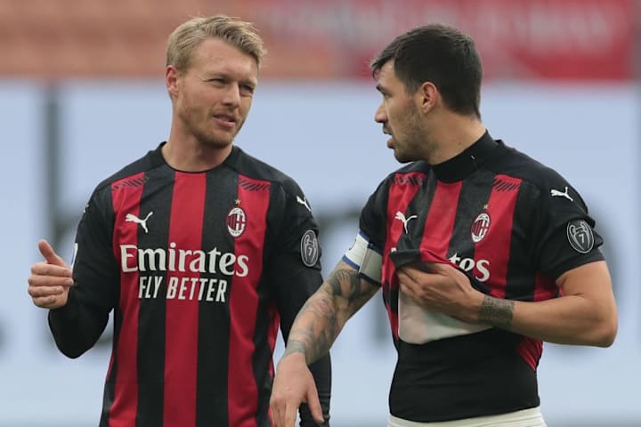 Simon Kjaer dan Alessio Romagnoli