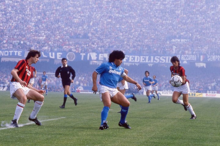 El Napoli de Maradona ante el Milan de un joven Maldini