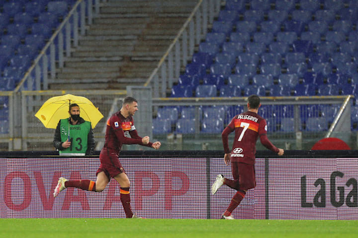 AS Roma v UC Sampdoria, esultanza di Dzeko dopo il gol decisivo