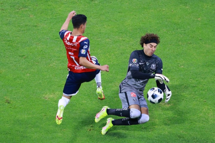 Carlos Antuna, Guillermo Ochoa