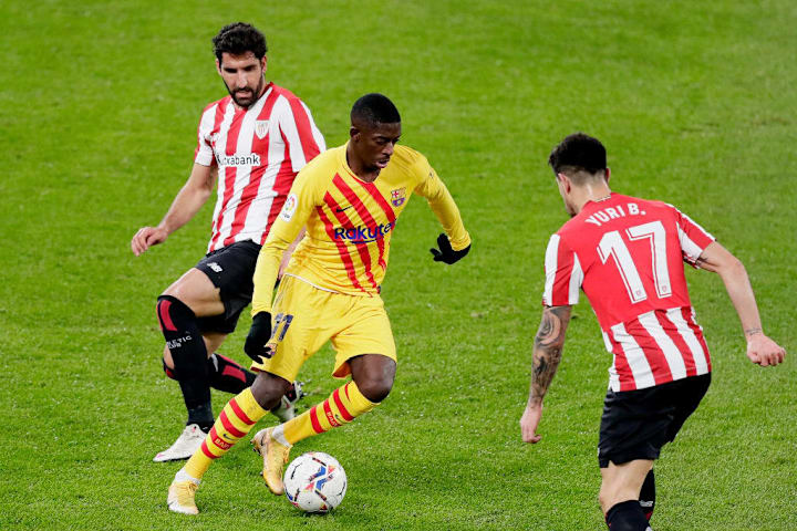 Crochet à gauche, crochet à droite ? Même lui ne le sait pas.