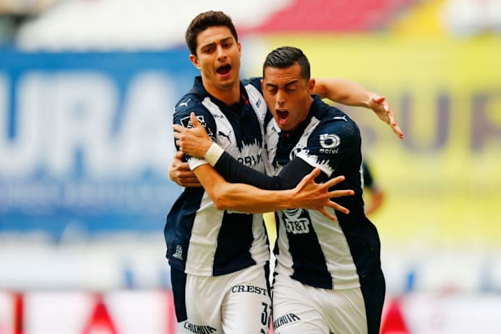 Rogelio Funes Mori, Stefan Medina