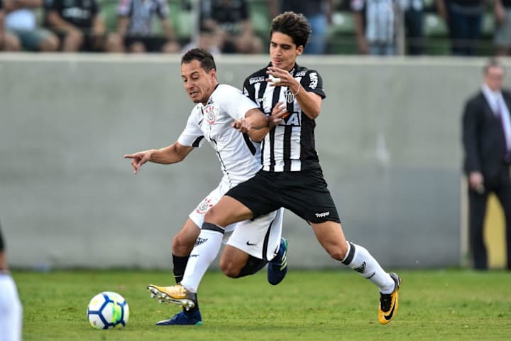 Gustavo Blanco Rodriguinho Atlético-MG Elenco Fortaleza