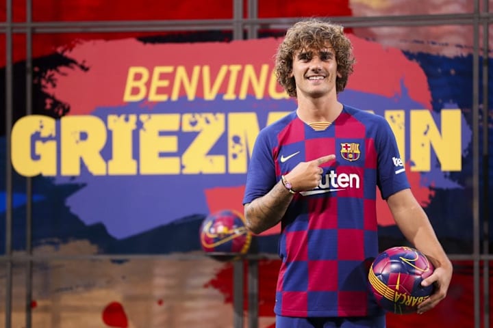 Barcelona sign French star Griezmann