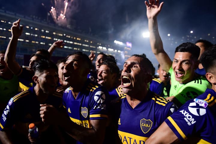 Boca Juniors v Gimnasia y Esgrima La Plata - Superliga 2019/20