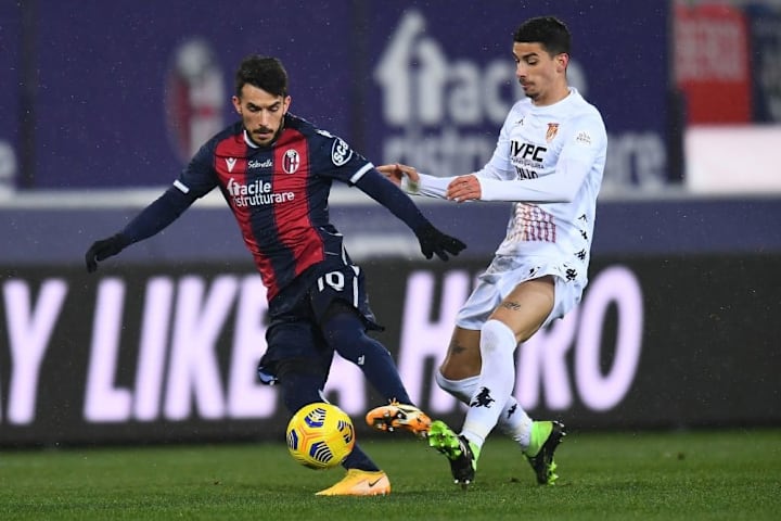 Fabio Depaoli in azione contro il Bologna