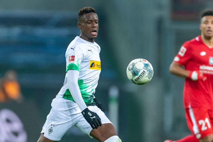 Denis Zakaria, uno de los psibles refuerzos del United