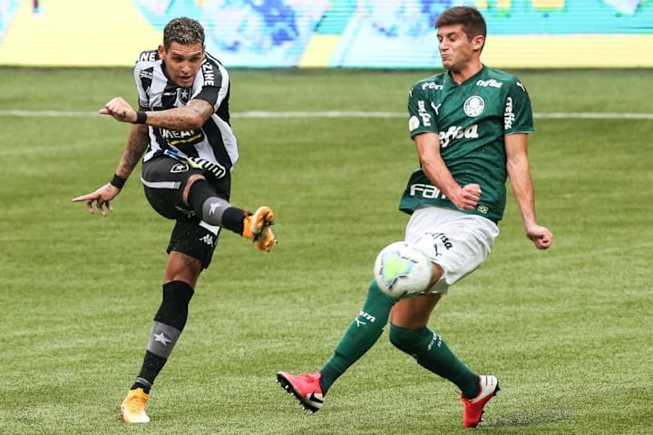 Rafael Navarro é uma das boas promessas do Glorioso. 