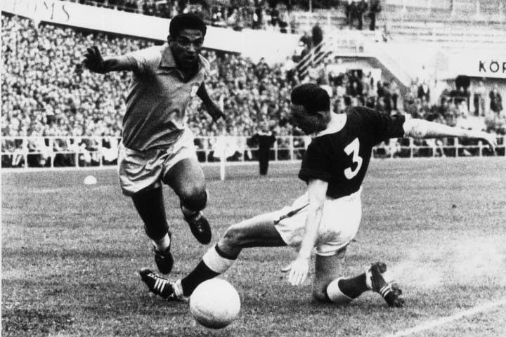 Garrincha had to be accomodated within Vicente Feola's system in 1958