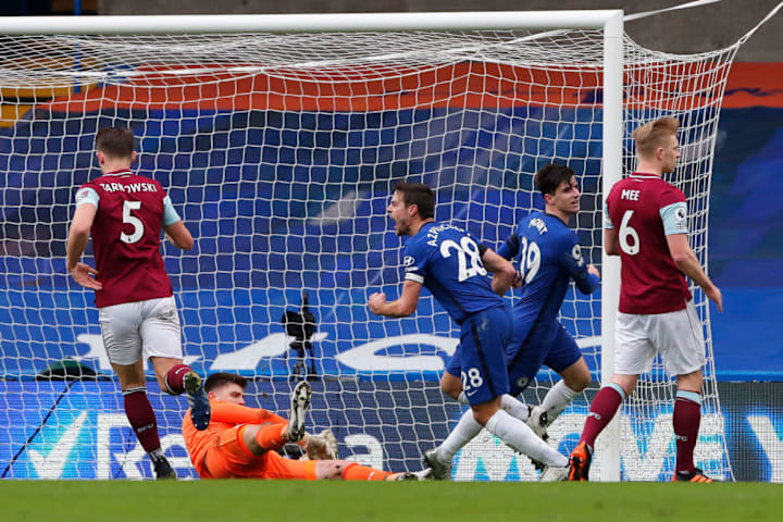 Azpilicueta scores the first goal in the Tuchel era 