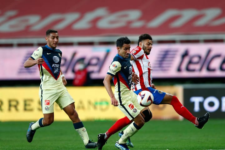 Alexis Vega, Luis Fuentes