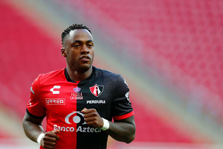 El jugador Renato Ibarra.