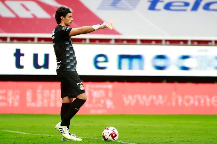 Chivas v Leon - Torneo Guard1anes 2020 Liga MX