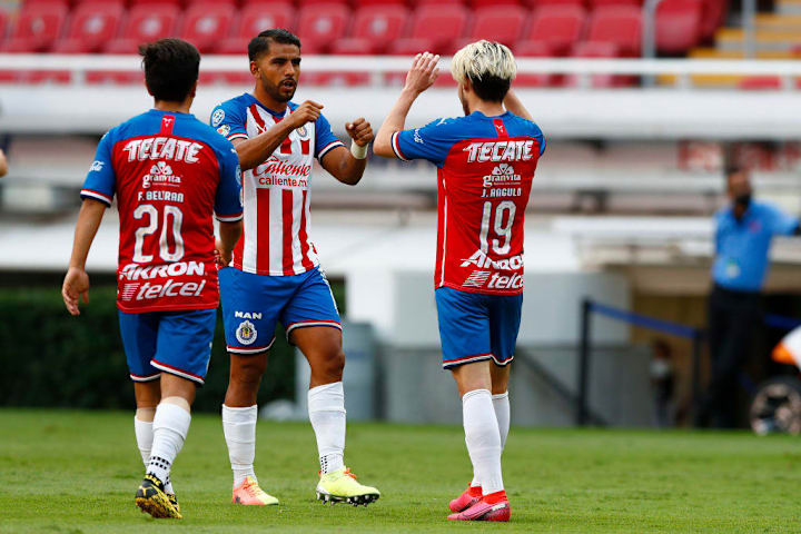 Chivas v Mazatlan FC - Copa GNP por Mexico