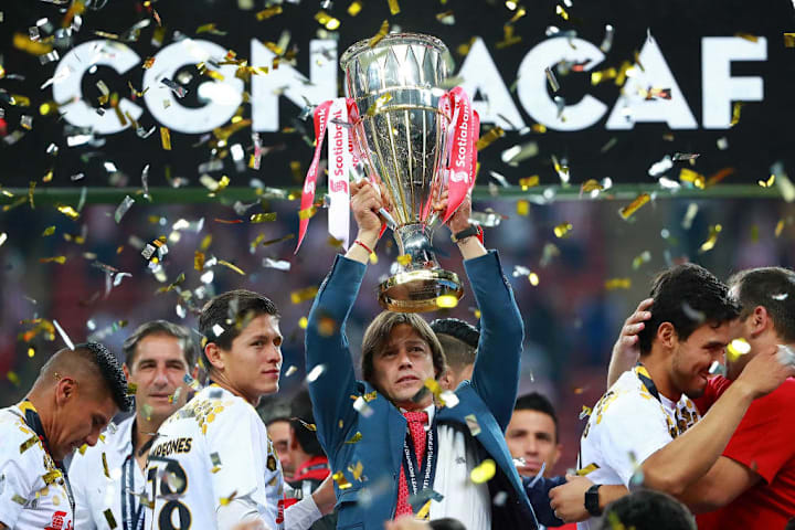 Matías Almeyda campeón de Concacaf con Chivas.