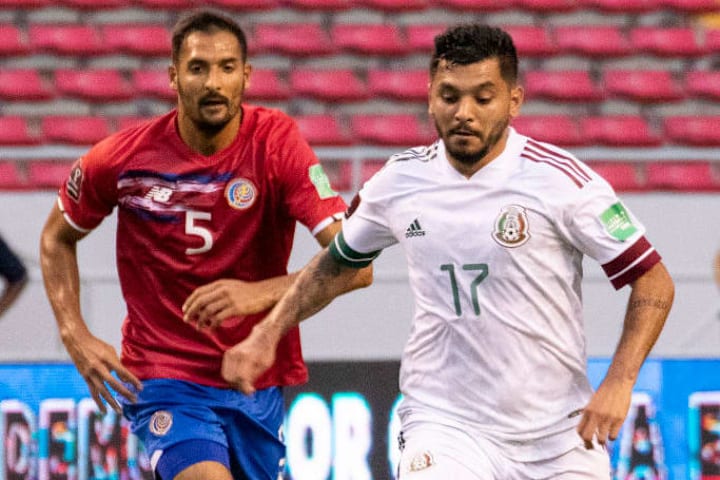 Manuel Corona, Celso Borges