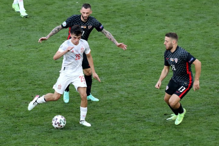 Marcelo Brozovic, Pedri, Nikola Vlasic
