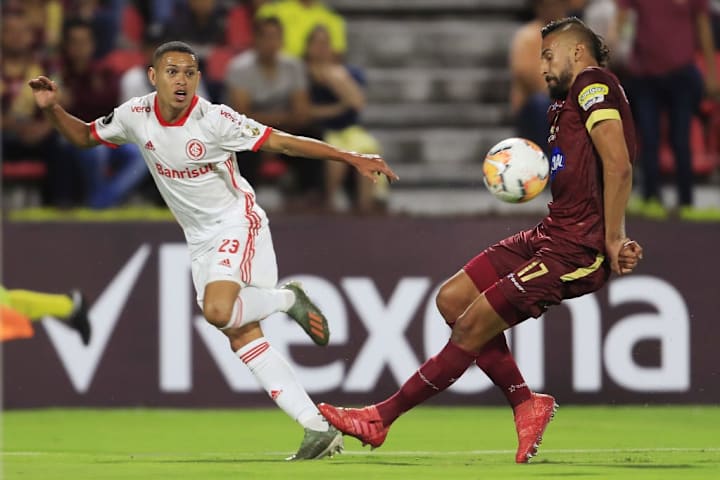Marcos Guilherme será titular no duelo do Beira-Rio