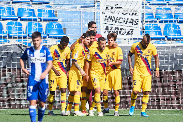Deportivo Alaves v FC Barcelona  - La Liga