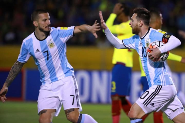 Lionel Messi, Dario Benedetto