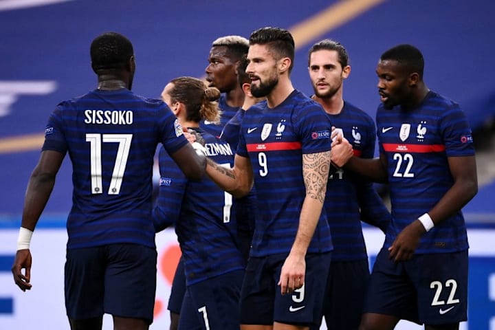 FBL-EUR-NATIONS-FRA-SWE