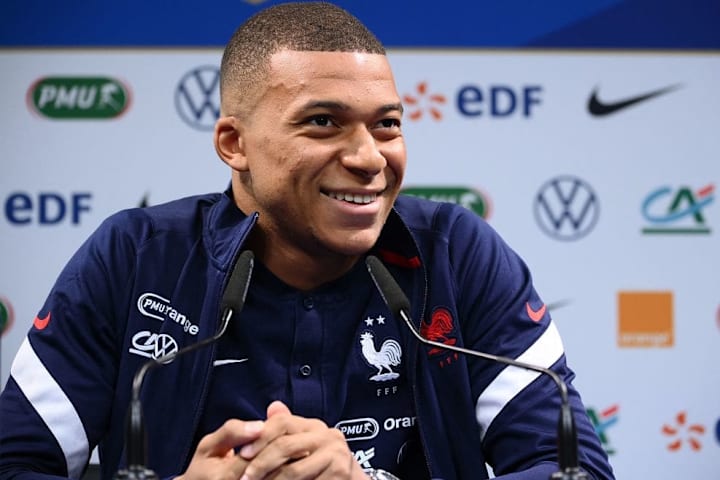 FBL-EURO-2020-2021-FRA-PRESSER