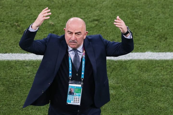 FBL-EURO-2020-2021-MATCH27-RUS-DEN